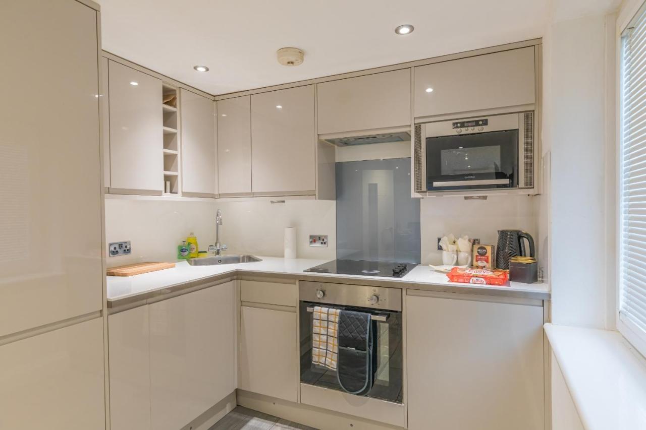 Luxury Hollywood Getaway In The Heart Of The City Brighton Luaran gambar